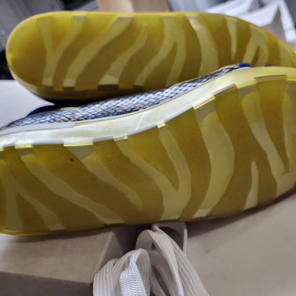 - Jimmy Choo size 9 - Picture 4 of 5